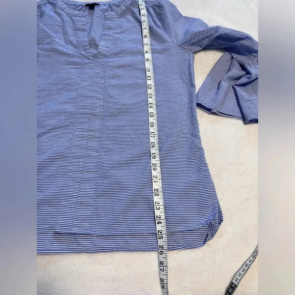 ✨ Ann Taylor Women’s M Blue White Striped Bell Sleeve Blouse | Classic - Picture 5 of 7